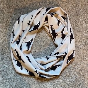 Infinity scarf